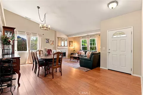 25 Rainbow Ct, Templeton, CA 93465 photo 2