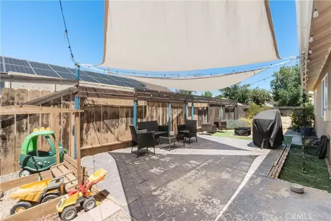 Exterior - 150 S 7th St, Shandon, CA 93461 photo 3 of 6