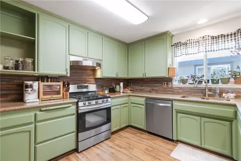 Kitchen - 150 S 7th St, Shandon, CA 93461 photo 3 of 3
