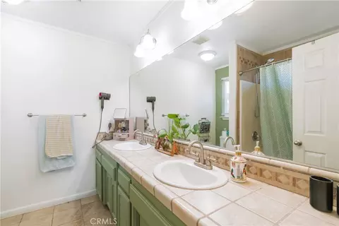 Bath - 150 S 7th St, Shandon, CA 93461 photo 2 of 2