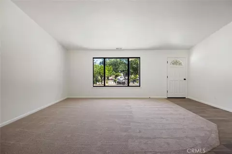 Living - 14740 Morningside Rd, Atascadero, CA 93422 photo 2 of 6