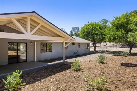 Exterior - 14740 Morningside Rd, Atascadero, CA 93422 photo 8 of 12