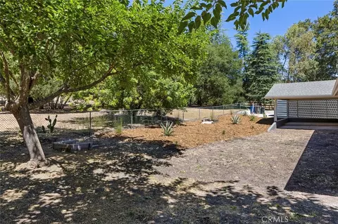 Exterior - 14740 Morningside Rd, Atascadero, CA 93422 photo 11 of 12