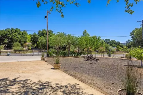 Exterior - 14740 Morningside Rd, Atascadero, CA 93422 photo 3 of 12