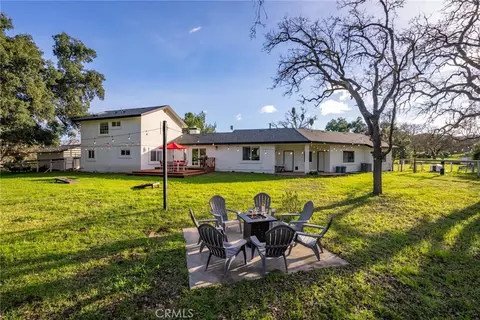 Exterior - 1020 San Ramon, Atascadero, CA 93422 photo 2 of 9