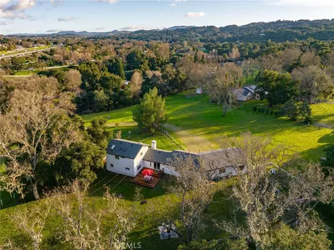 View/Area - 1020 San Ramon, Atascadero, CA 93422 photo 3 of 3