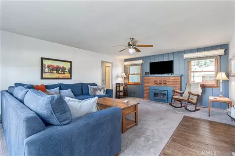 Living - 240 Oak, Paso Robles, CA 93446 photo 1 of 6
