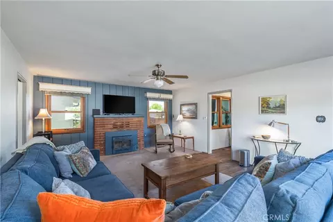 Living - 240 Oak, Paso Robles, CA 93446 photo 5 of 6