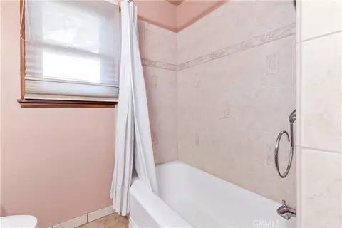 Bath - 240 Oak, Paso Robles, CA 93446 photo 2 of 2