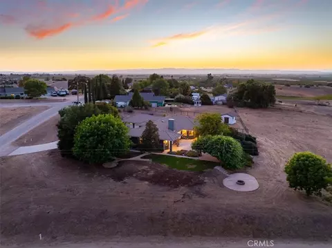 View/Area - 8495 Plane Vw, Paso Robles, CA 93446 photo 12 of 12