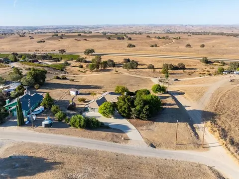 View/Area - 8495 Plane Vw, Paso Robles, CA 93446 photo 9 of 12