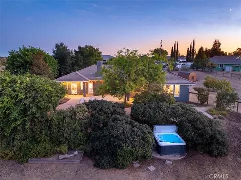 Exterior - 8495 Plane Vw, Paso Robles, CA 93446 photo 1 of 23