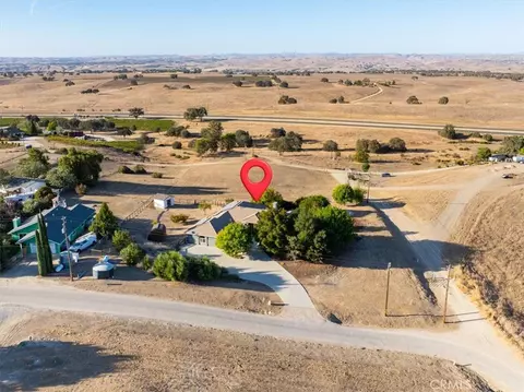 View/Area - 8495 Plane Vw, Paso Robles, CA 93446 photo 4 of 12
