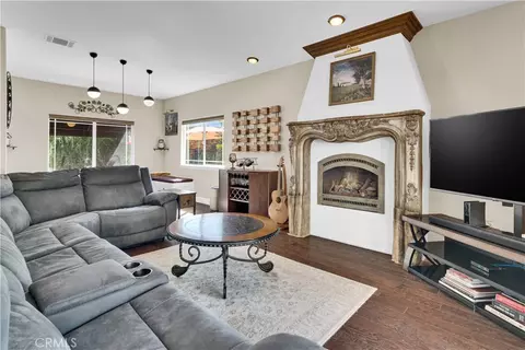 Living - 503 Red River Dr, Paso Robles, CA 93446 photo 2 of 3
