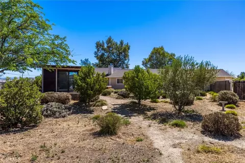 Exterior - 5955 Whispering Oaks Way, Paso Robles, CA 93446 photo 8 of 9