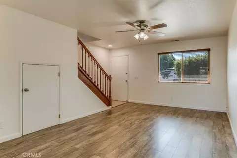Living - 2212 Pine, Paso Robles, CA 93446 photo 2 of 3