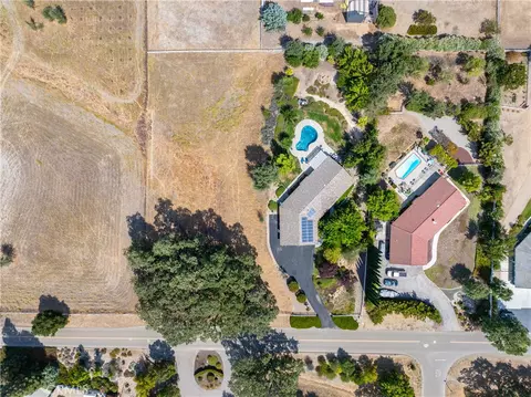 View/Area - 915 Santa Rita, Templeton, CA 93465 photo 1 of 3
