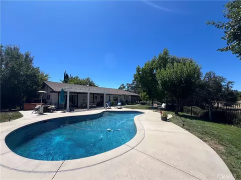 915 Santa Rita, Templeton, CA 93465 photo 2