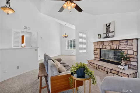 Living - 928 Saint Ann, Paso Robles, CA 93446 photo 2 of 4