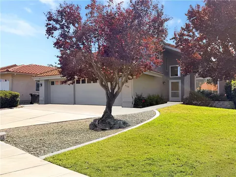 928 Saint Ann, Paso Robles, CA 93446 photo 6