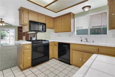 Kitchen - 905 Inverness, Paso Robles, CA 93446 photo 1 of 3