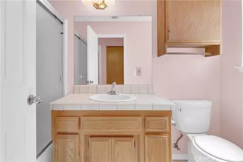 Bath - 905 Inverness, Paso Robles, CA 93446 photo 2 of 2
