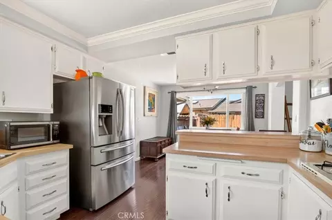 Kitchen - 235 Antares, Lompoc, CA 93436 photo 4 of 6