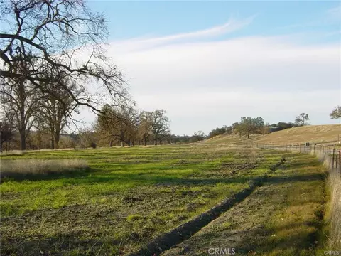 6675 Webster Rd, Creston, CA 93432 photo 2