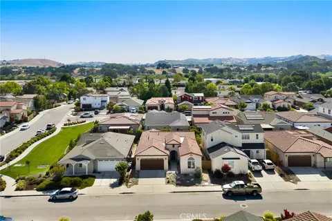 View/Area - 275 Waterfall Rd, Templeton, CA 93465 photo 2 of 5