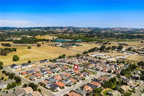 View/Area - 275 Waterfall Rd, Templeton, CA 93465 photo 5 of 5