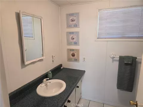 Bath - 4250 Allen Rd, Paso Robles, CA 93446 photo 1 of 2