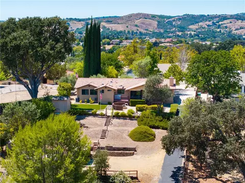 View/Area - 738 Orchard, Paso Robles, CA 93446 photo 4 of 8