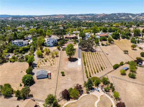 View/Area - 738 Orchard, Paso Robles, CA 93446 photo 6 of 8
