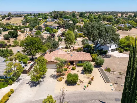 View/Area - 738 Orchard, Paso Robles, CA 93446 photo 2 of 8
