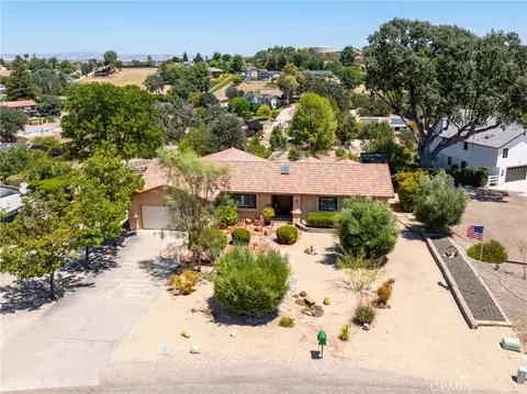 View/Area - 738 Orchard, Paso Robles, CA 93446 photo 3 of 8