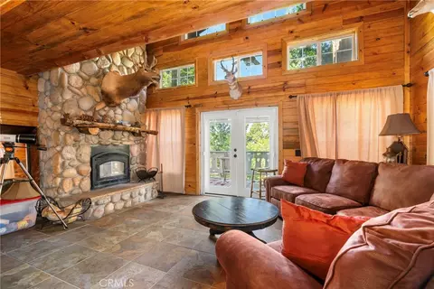 Living - 48663 Benson Trl, Posey, CA 93260 photo 4 of 5
