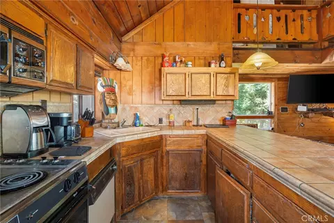 Kitchen - 48663 Benson Trl, Posey, CA 93260 photo 4 of 4