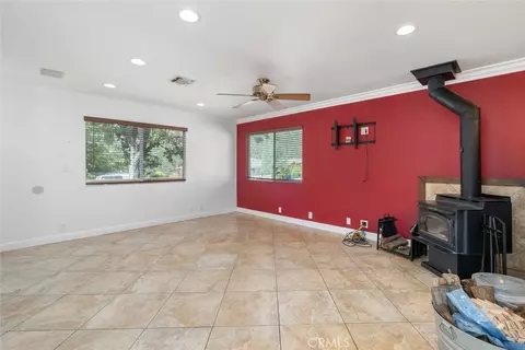 Living - 2639 Chaparral, Paso Robles, CA 93446 photo 2 of 4