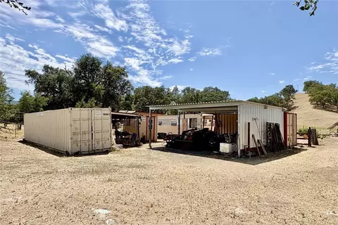 Exterior - 49460 Sapaque Rd, Bradley, CA 93426 photo 12 of 19