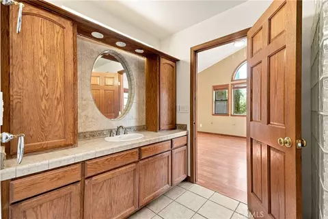 Bath - 436 28th, Paso Robles, CA 93446 photo 3 of 4