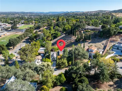View/Area - 436 28th, Paso Robles, CA 93446 photo 8 of 9
