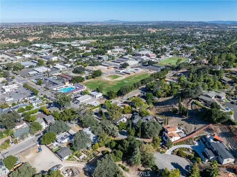 View/Area - 436 28th, Paso Robles, CA 93446 photo 7 of 9