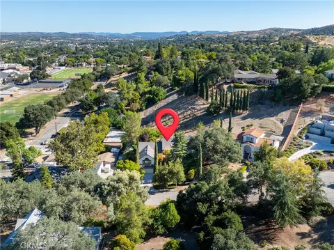 View/Area - 436 28th, Paso Robles, CA 93446 photo 8 of 9