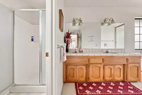 Bath - 815 Jackson, Paso Robles, CA 93446 photo 3 of 4