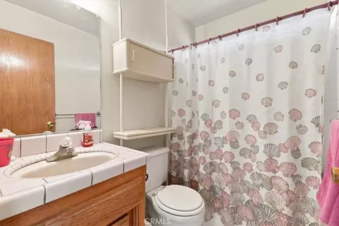 Bath - 815 Jackson, Paso Robles, CA 93446 photo 4 of 4