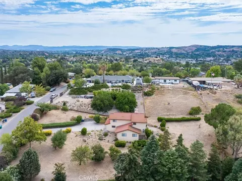 View/Area - 815 Jackson, Paso Robles, CA 93446 photo 10 of 11