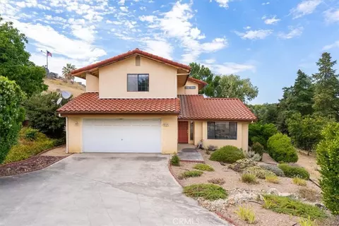 Exterior - 815 Jackson, Paso Robles, CA 93446 photo 4 of 12