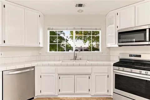 Kitchen - 1808 Willowbank, Paso Robles, CA 93446 photo 2 of 3