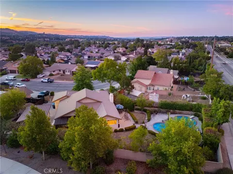 View/Area - 1808 Willowbank, Paso Robles, CA 93446 photo 2 of 4