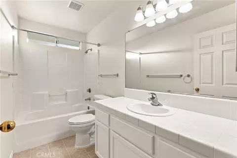 Bath - 1808 Willowbank, Paso Robles, CA 93446 photo 2 of 3